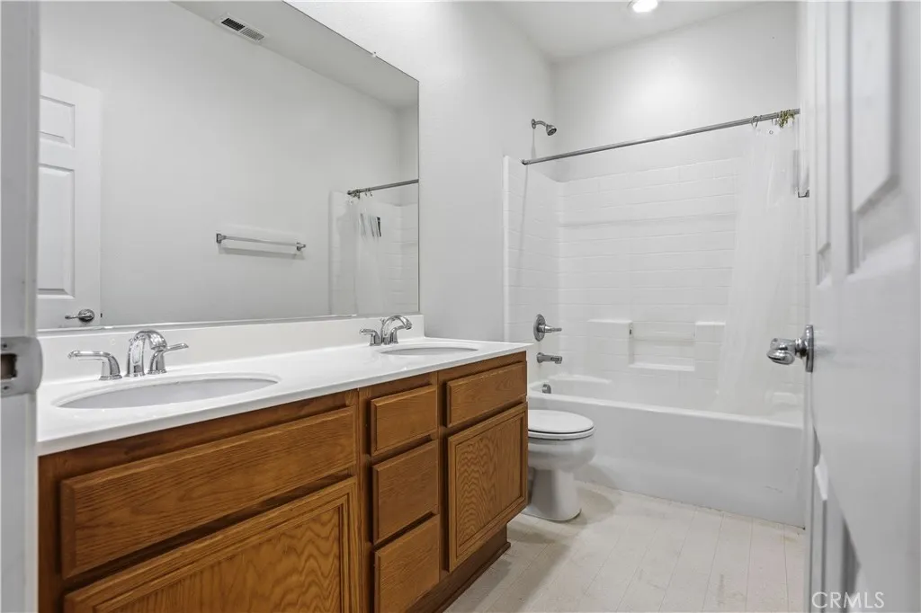 19845 Silverwood Drive, Lake Elsinore, California 92530 home-pic-29